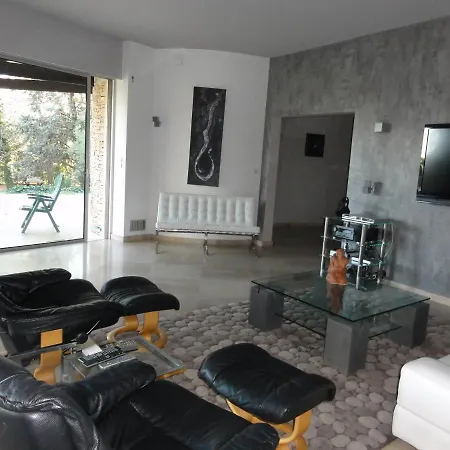 Villa Mahero *